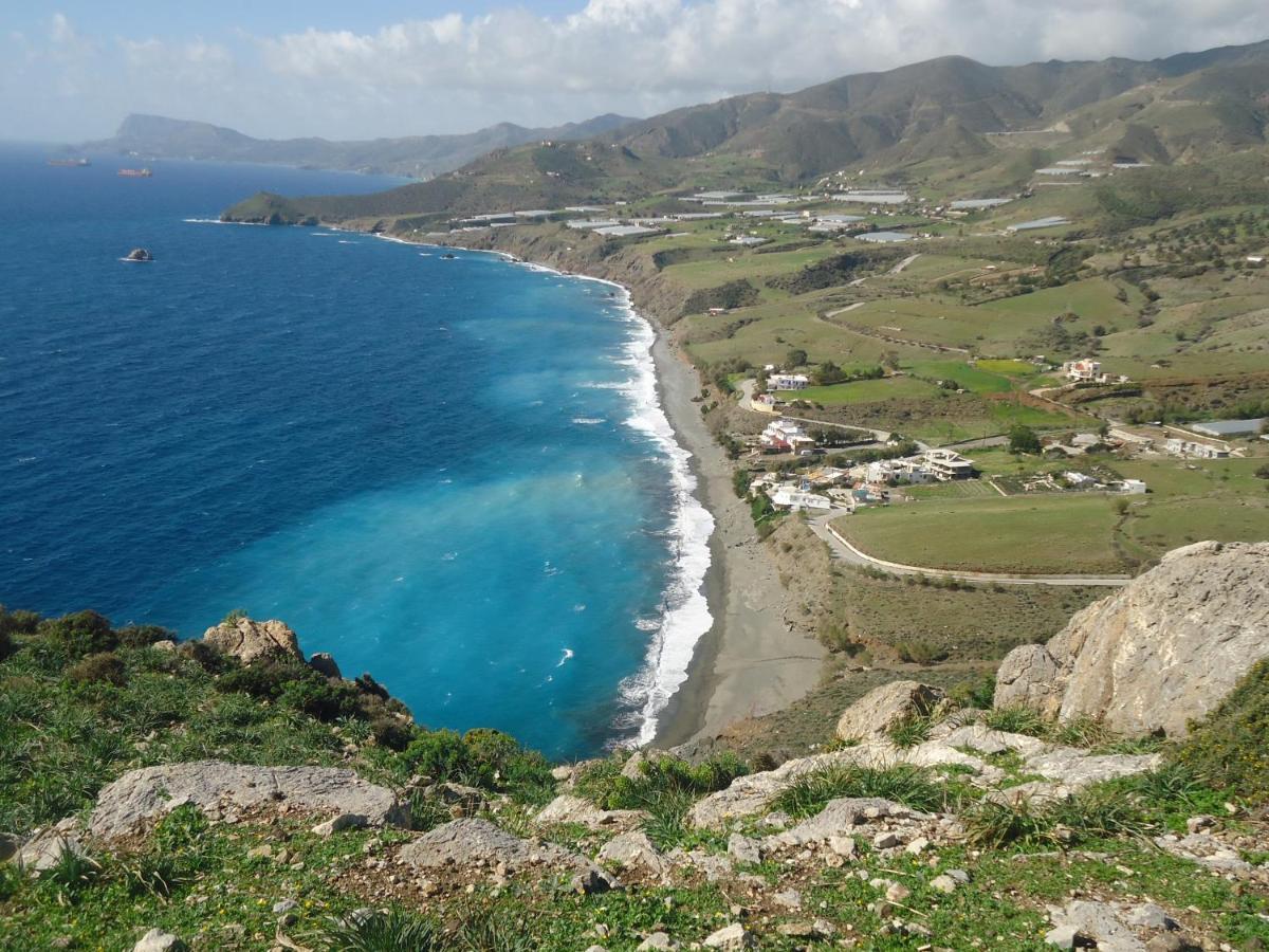 Voula Beach Лентас Экстерьер фото