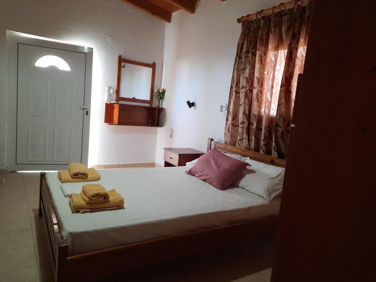 Voula Beach Лентас Экстерьер фото